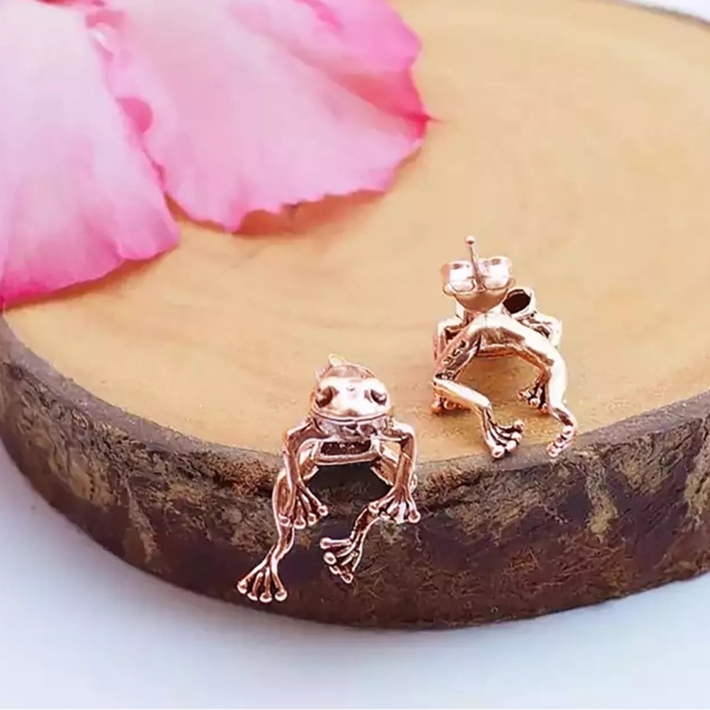 Earring Punk Style European And American Retro Fashion Animal Ear Buckle 026